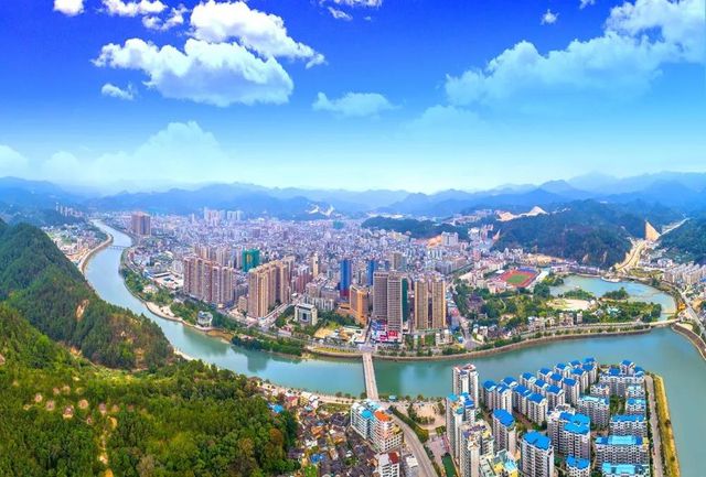 龙8头号玩家集团助推梅州大埔县出台“三旧”改造政府指导性文件